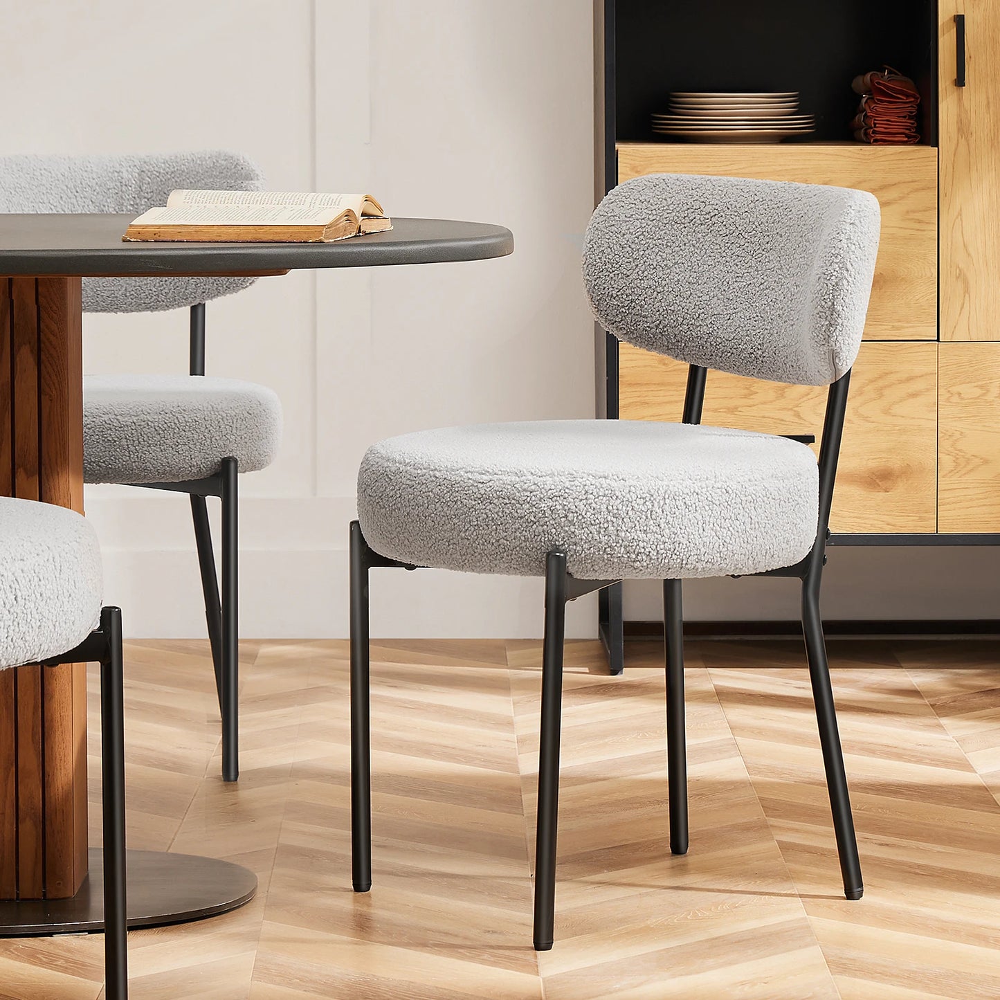Round Dining Chairs Set of 2 with Curved Backrest Metal Legs