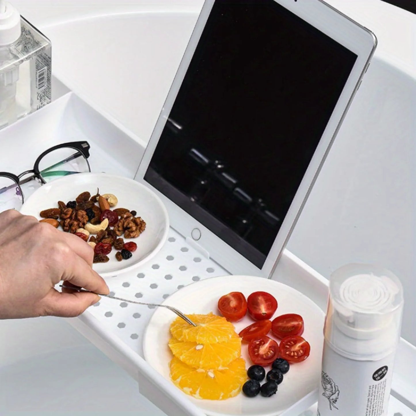 1pc Bathtub Tray - Convenient Phone Holder with Expandable Rack